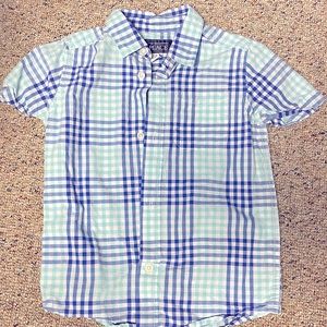 Short sleeve button up shirt 5T boys